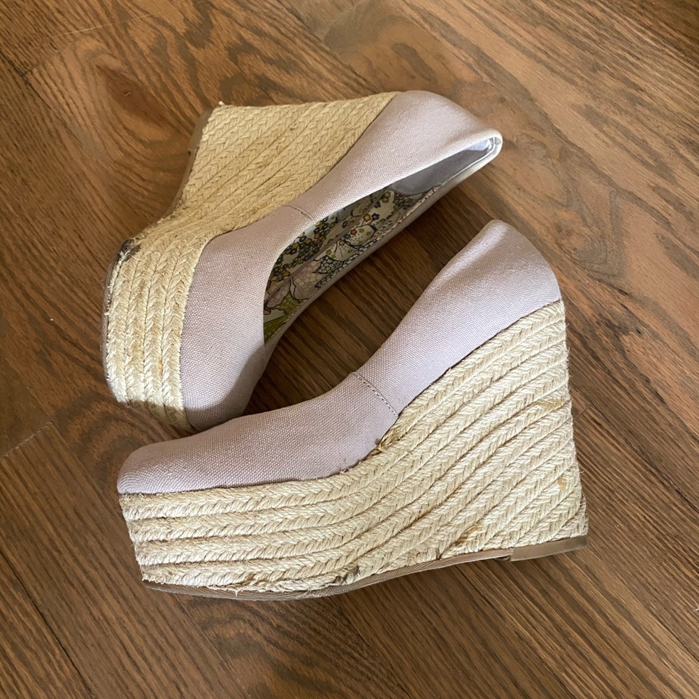 Steve Madden Canvas Wedge